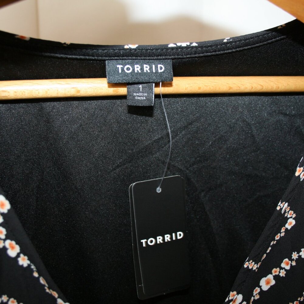 NWTS Torrid Women's Maxi Georgette Surplice Wrap Hi-Low Dress Size 1 (14-16) - Picture 5 of 6